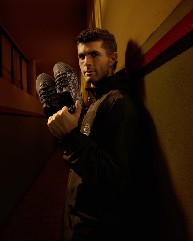 Кристиан Пулишич представил последнюю коллекцию бутс Puma «Stealth Pack»