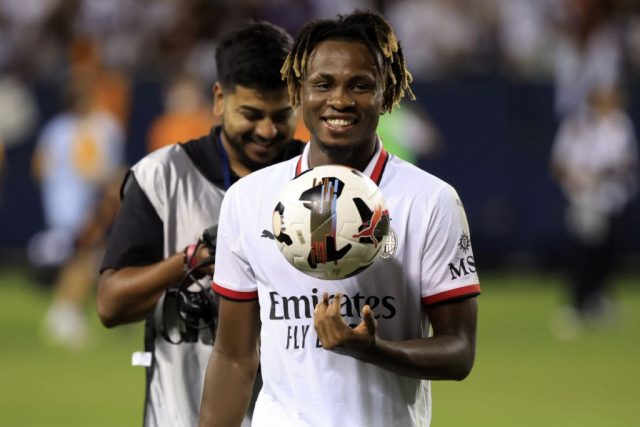 Samuel-Chukwueze-Milan-smile-1024x683